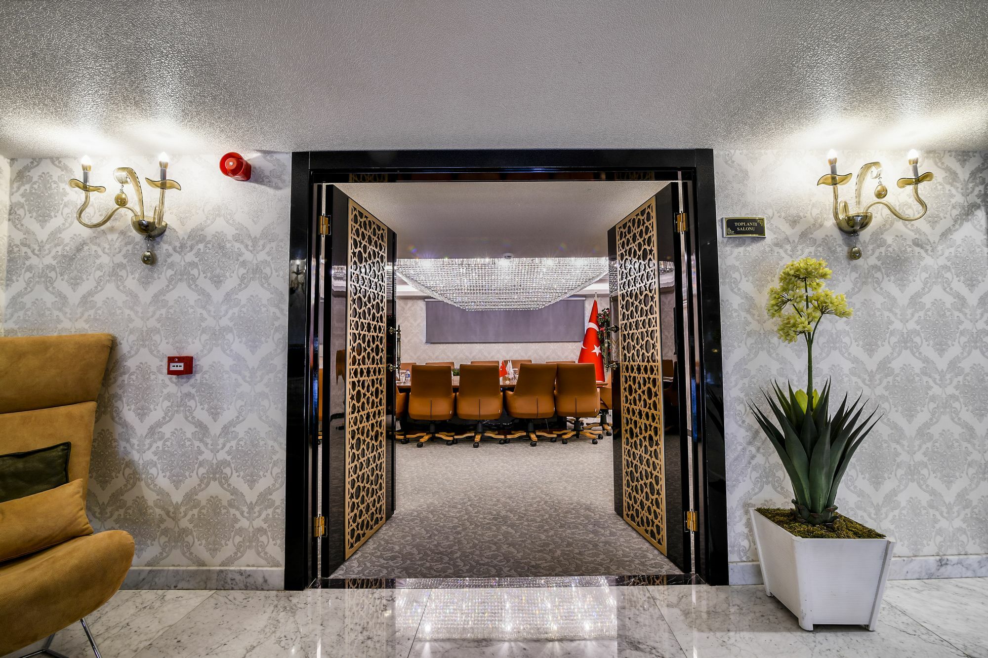 Guvenay Business Hotel Ankara Exterior foto